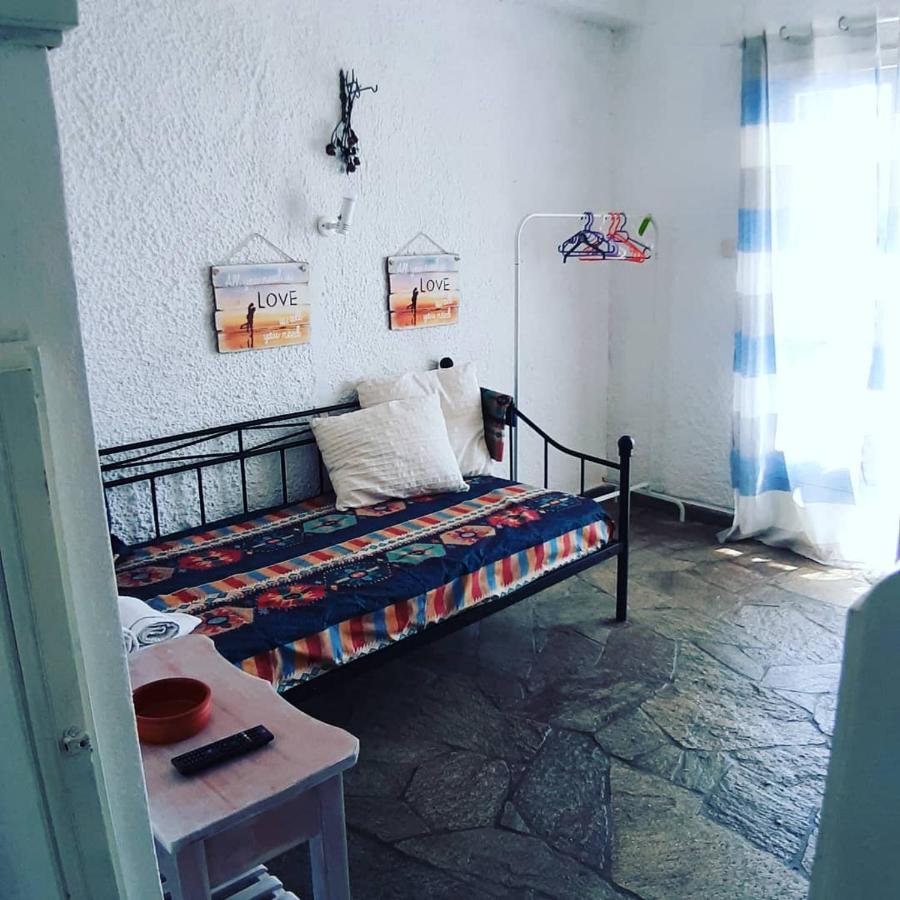 Mantos Rooms 尼欧克利马 外观 照片