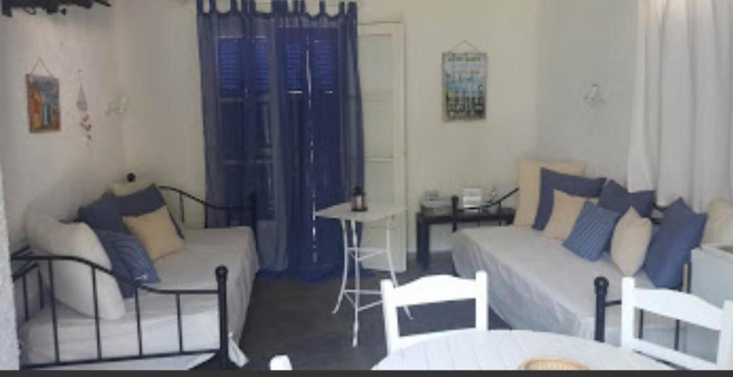 Mantos Rooms 尼欧克利马 外观 照片